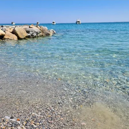 Fronte Mare Con Giardino Apartment Pietra Ligure